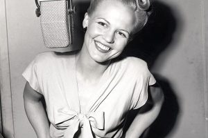Frank King presents: The Golden Ages of Crooners and Records: Peggy Lee
