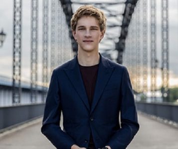 Andris Nelsons conducts Copland and Grieg featuring pianist Jan Lisiecki