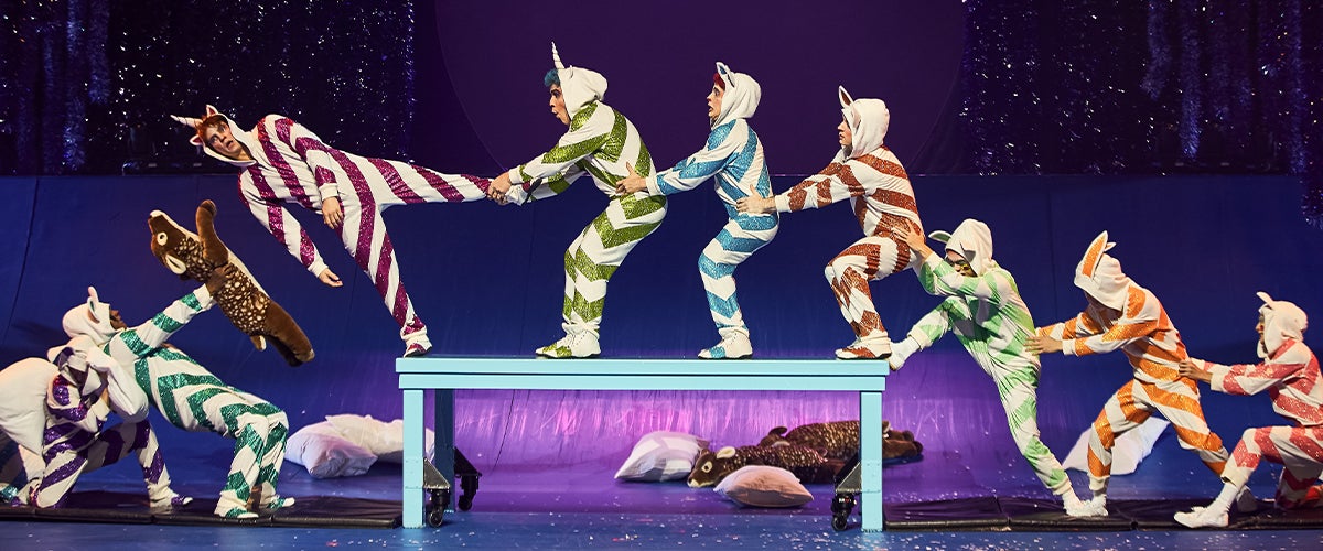 Gallery 1 - 'Twas the Night Before… by Cirque du Soleil