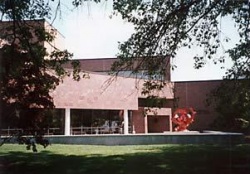 Boston College, Robsham Theater Arts Center